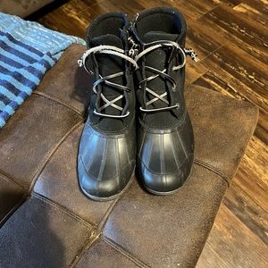 Duck boots sperry